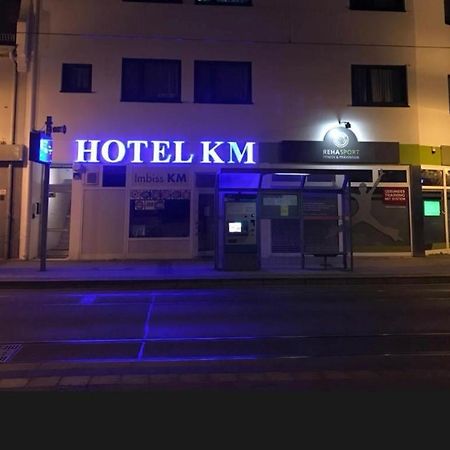 Hotel Km ดาร์มชตัดต์ ภายนอก รูปภาพ